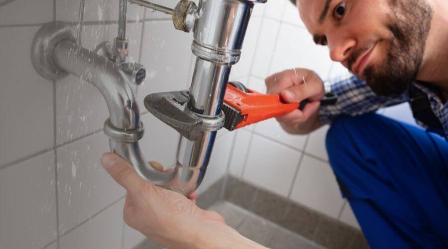 Expert burst pipe repair services in McGraw, NY